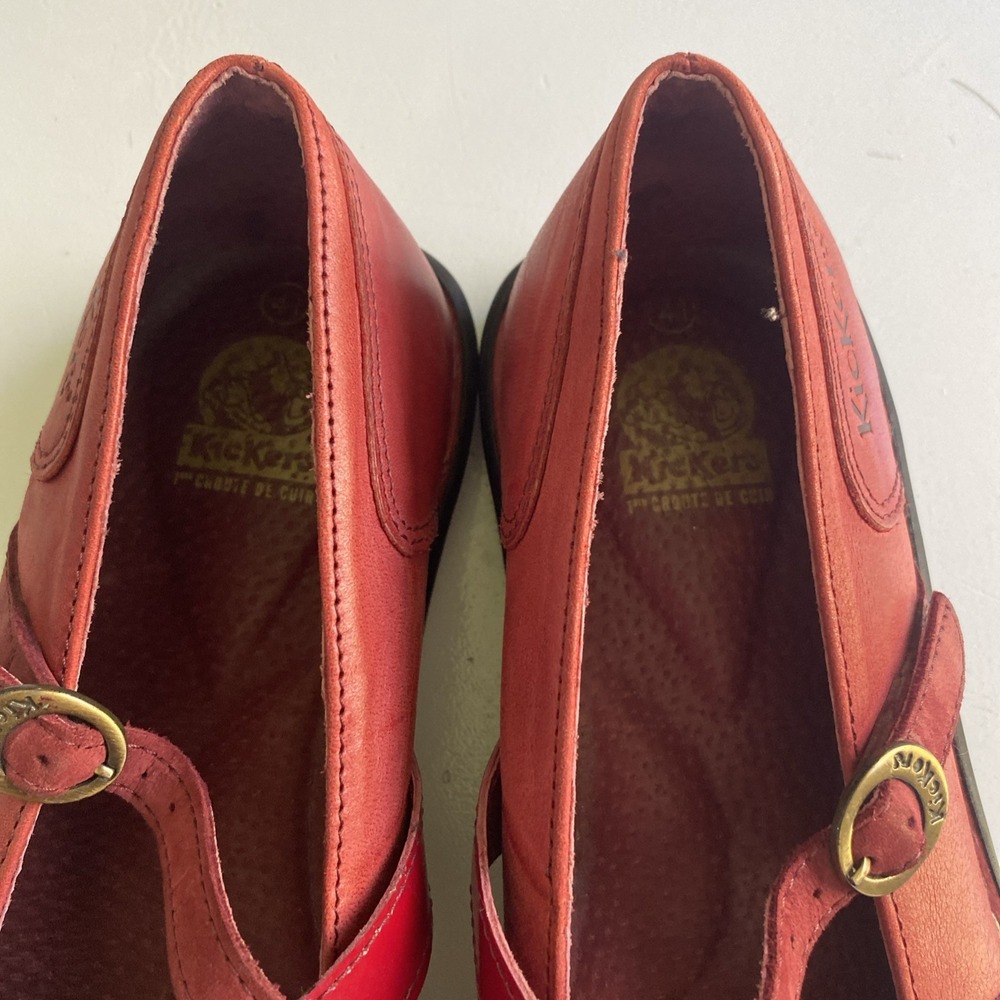 Kickers Leather Mary Jane Buckle Shoe Red Flats EU 41 US 9 Comfort Walking - Picture 5 of 14